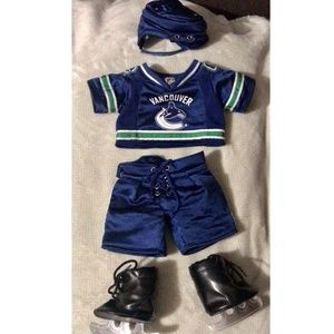 Build-A-Bear Licensed Vancouver Canucks Outfit